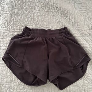 Lululemon Black Hotty Hot Shorts (size 2 tall)